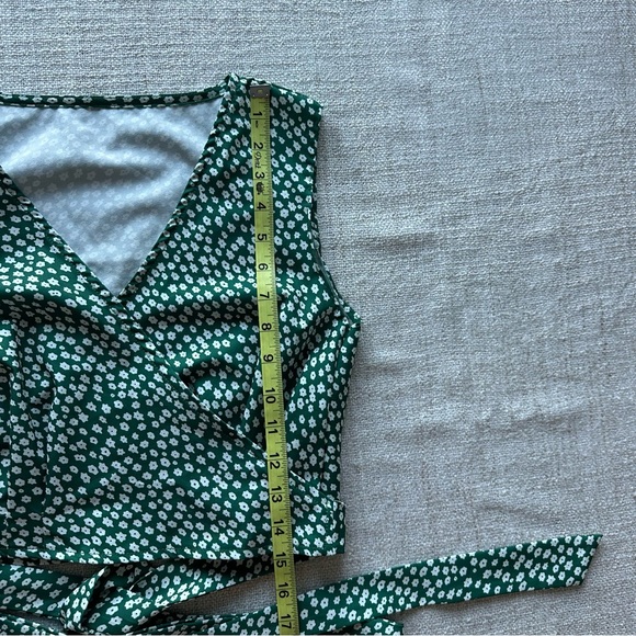 2-pc top + skirt mini sleeveless tie waist flower pattern green white Small - Picture 8 of 11